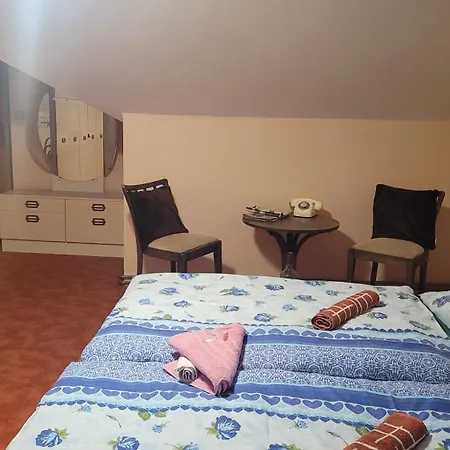 Κατάλυμα σε φάρμα Southfork Farma Vsetice Benesov (Central Bohemian)